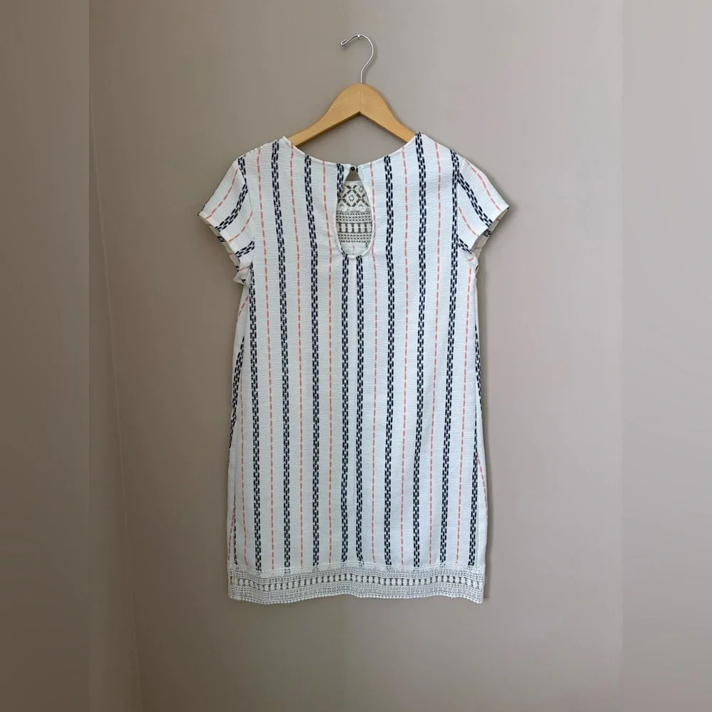 Xhilaration Women's S Boho Chic Striped Crochet Lace Trim Shift Dress - Picture 3 of 3